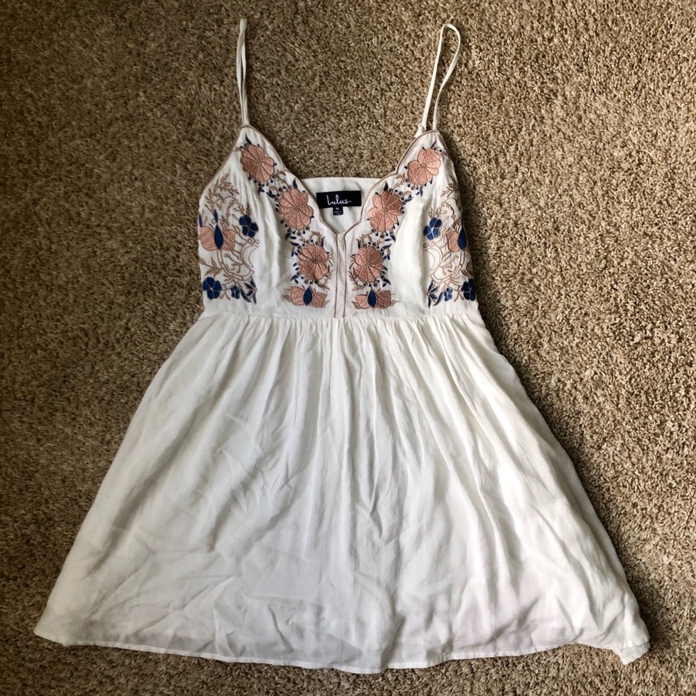 Lulu’s White Floral Sundress